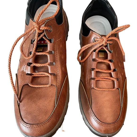 HTF mens Leather lace up rubber lug sole Oxfords size 42 (9) - Picture 6 of 8